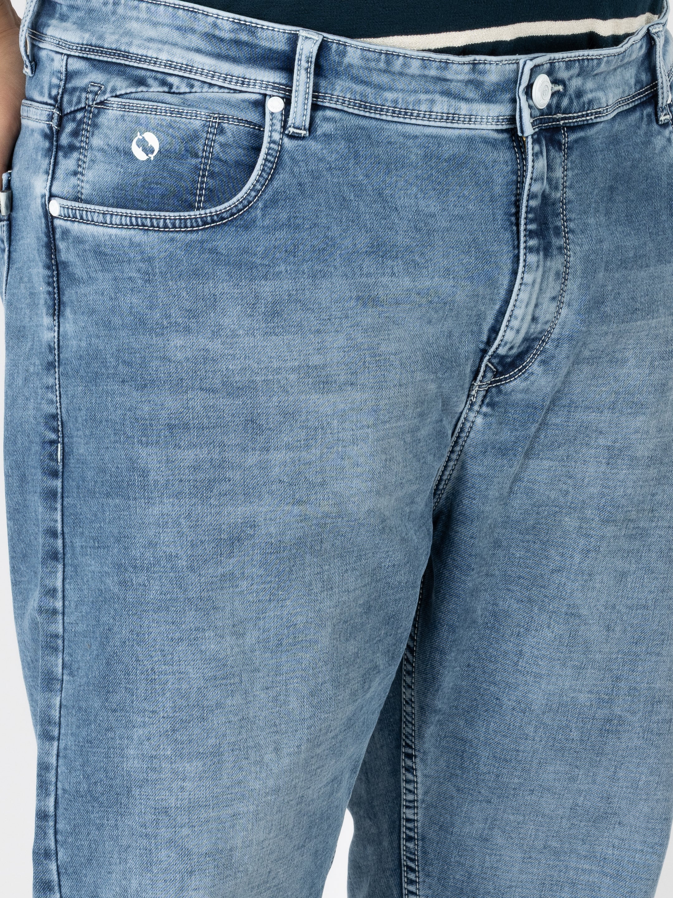 WHATZ Contemporary Indigo Wash Denim Jeans for Men