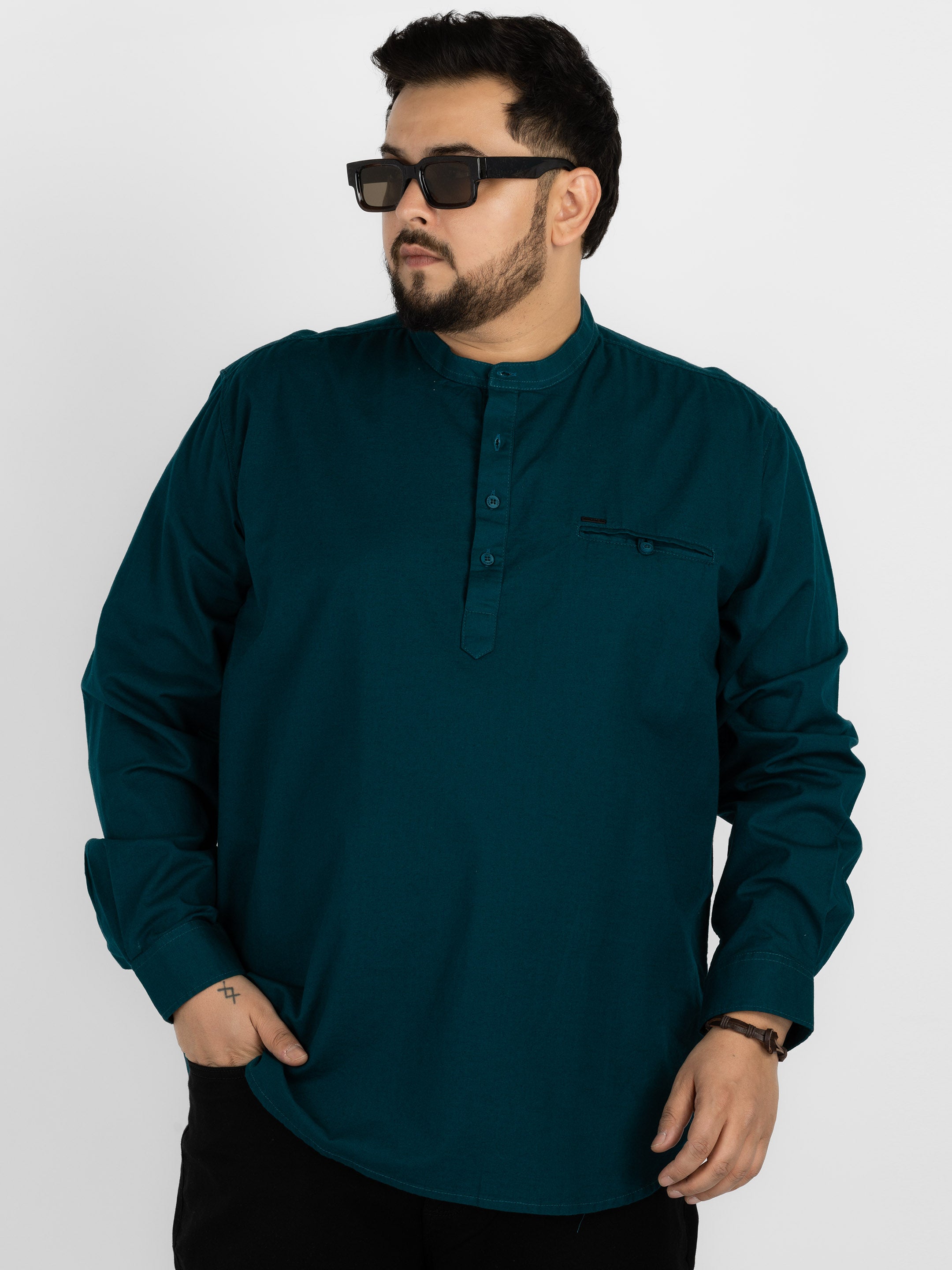 WHATZ Quiet Form Solid Short Kurta for Men